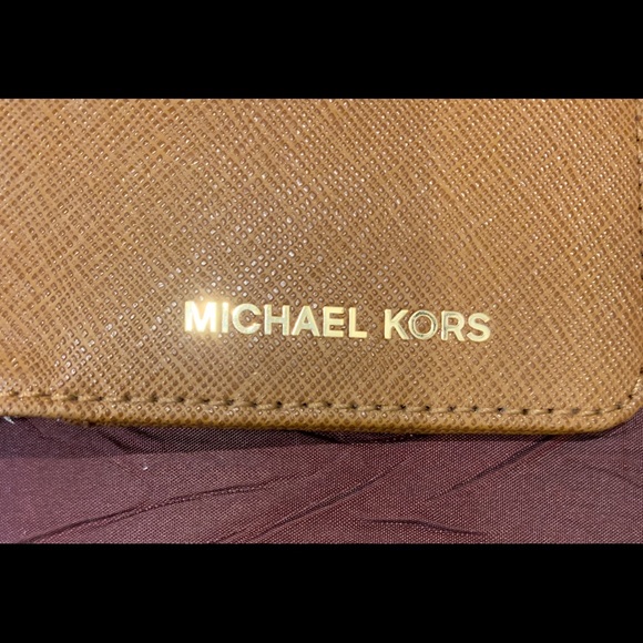 Michael Kors iPhone 7 case - Picture 5 of 6
